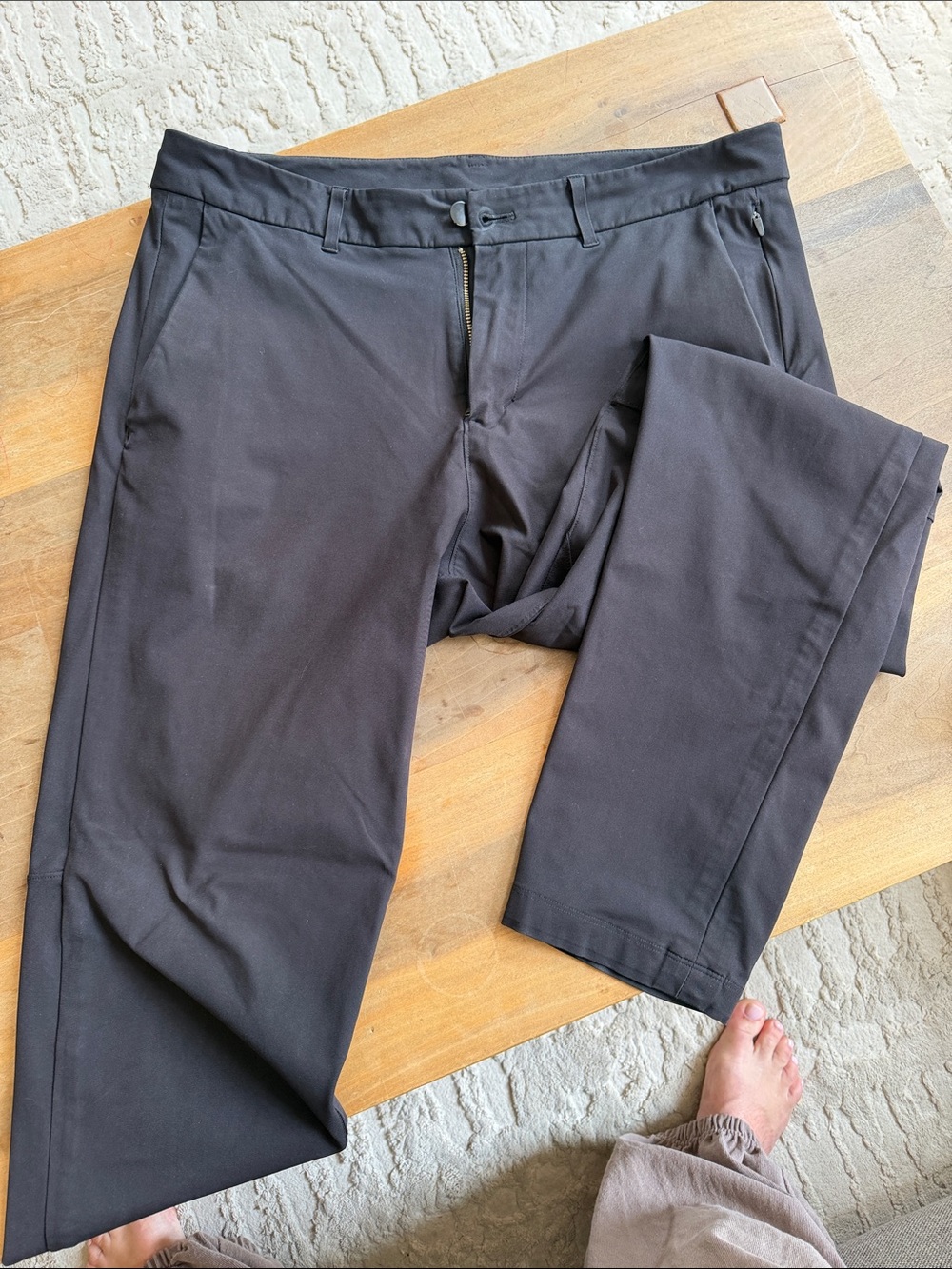 Lululemon Men's Classic ABC black slim pants